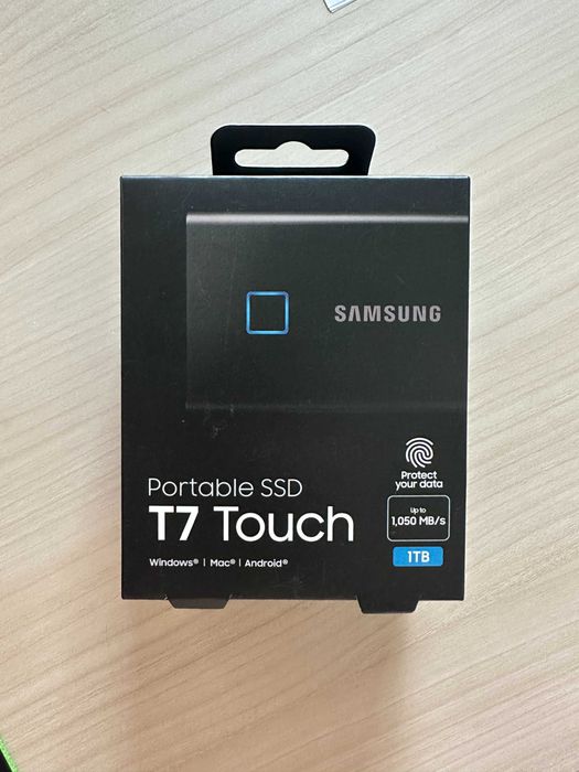 Samsung T7 Touch SSD 1TB 2.5inch, securizare cu amprenta, negru