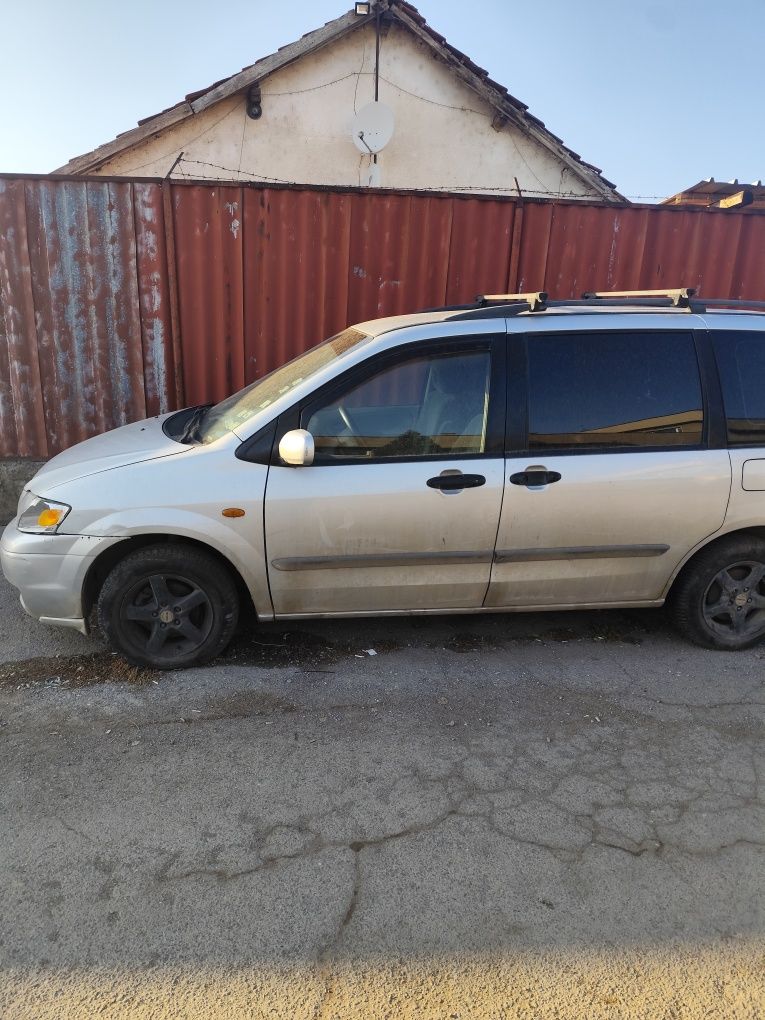 Mazda MPV 20001 година 2000 кубика бензин за части