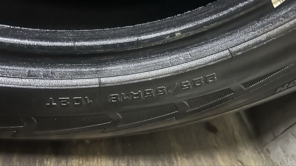 Продается комплект зимних шин 225/55 R18 Goodyear UltraGrip