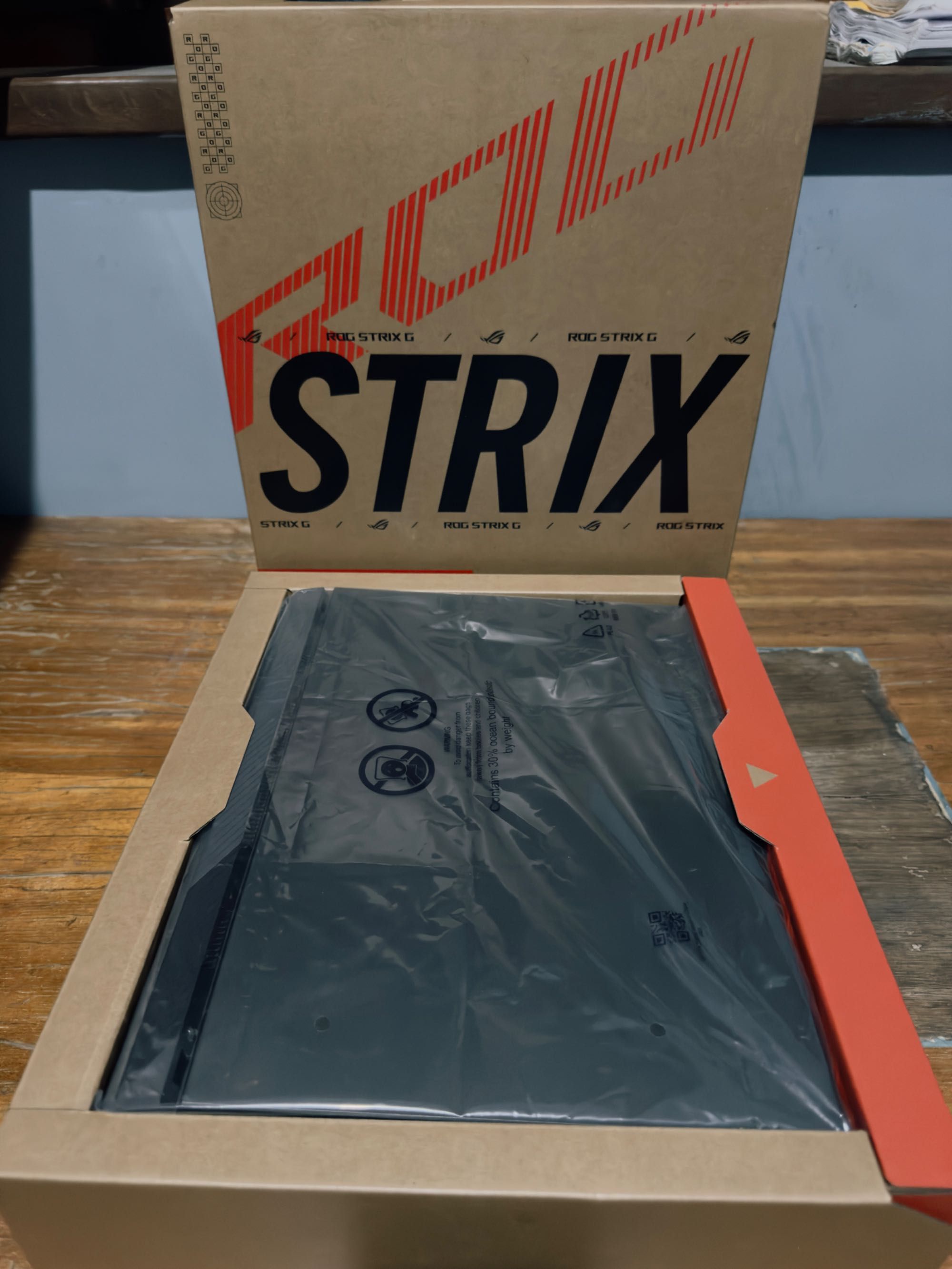 ASUS ROG Strix G614J Yangi holatda