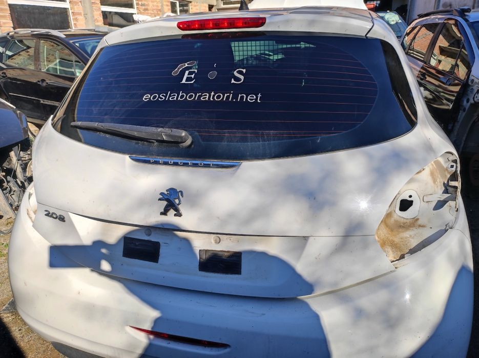 Заден капак за Пежо-208