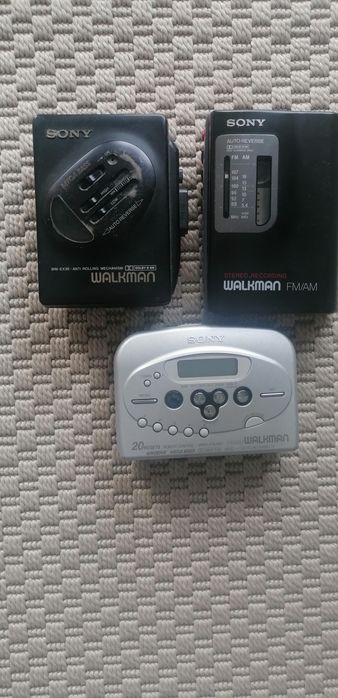 Vând walkman Sony defect