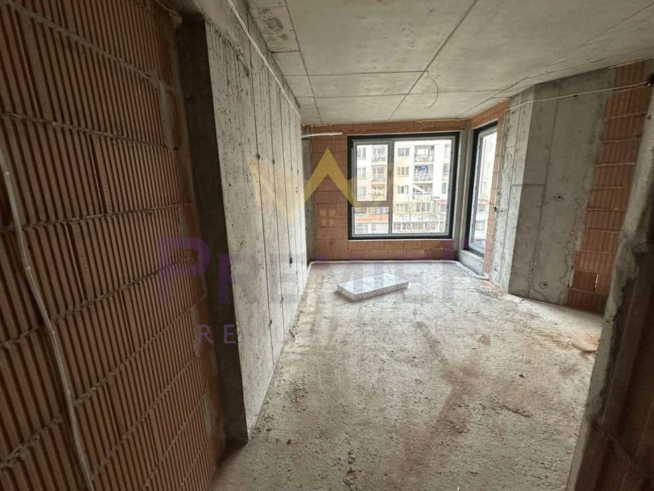 Продава се Тристаен апартамент в София, Младост 4 - 149 кв.м за 1674 €/кв.м - Снимка #4