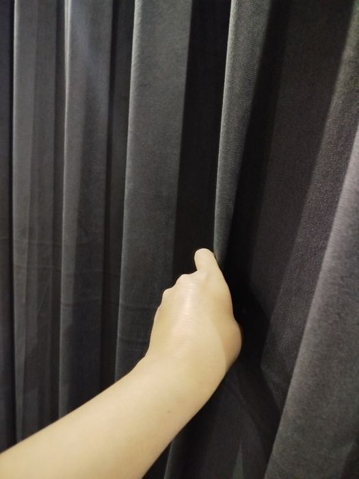 Шторы 2 шт . Занавески в стиле хай-тек.