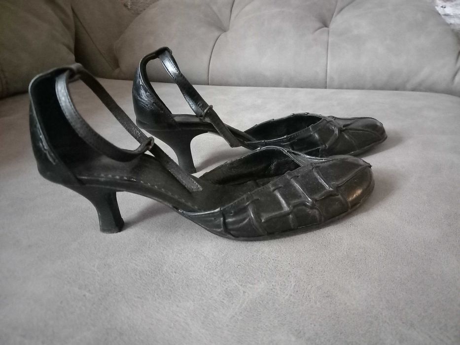 Дамски обувки от естествена кожа, с удобно токче, № 38