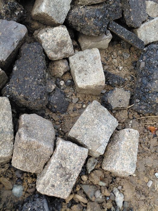 Piatra cubica antica