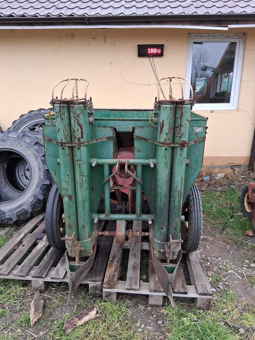 Semănătoare plantat cartofi