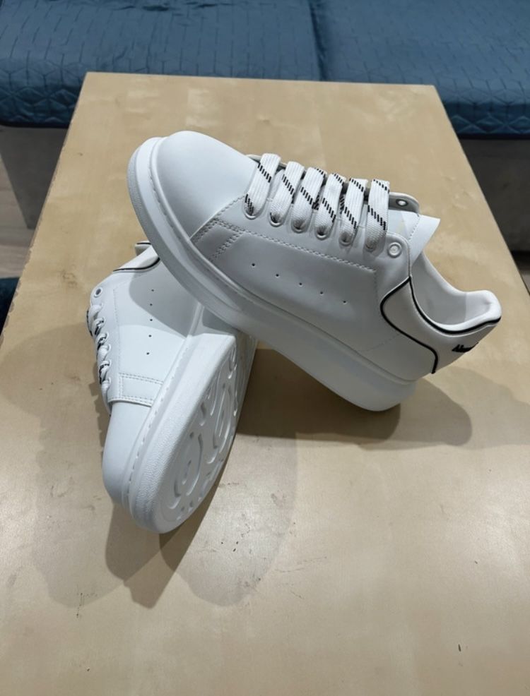Adidași Alexander McQueen - OFERTĂ - 329 RON