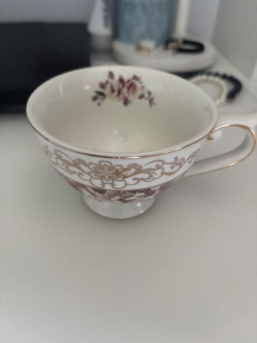 Set de cesti de cafea si zaharnita, calitate premium