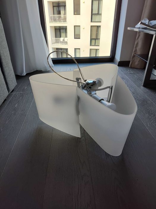 Lampa suspendata din sticla cu becuri Philips Hue White and Color