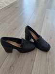 Vând pantofi piele, 37