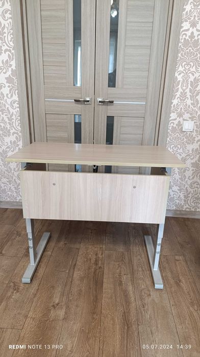 Парта регулируемая