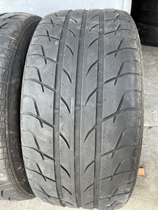 2 бр. летни гуми 255/45/18 Kоrmоran DOT 2216 4,5 mm