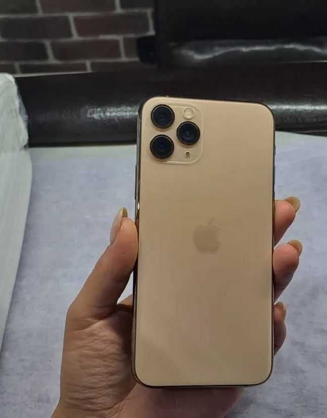 Продам IPhone 11 PRO МаХ 256GB