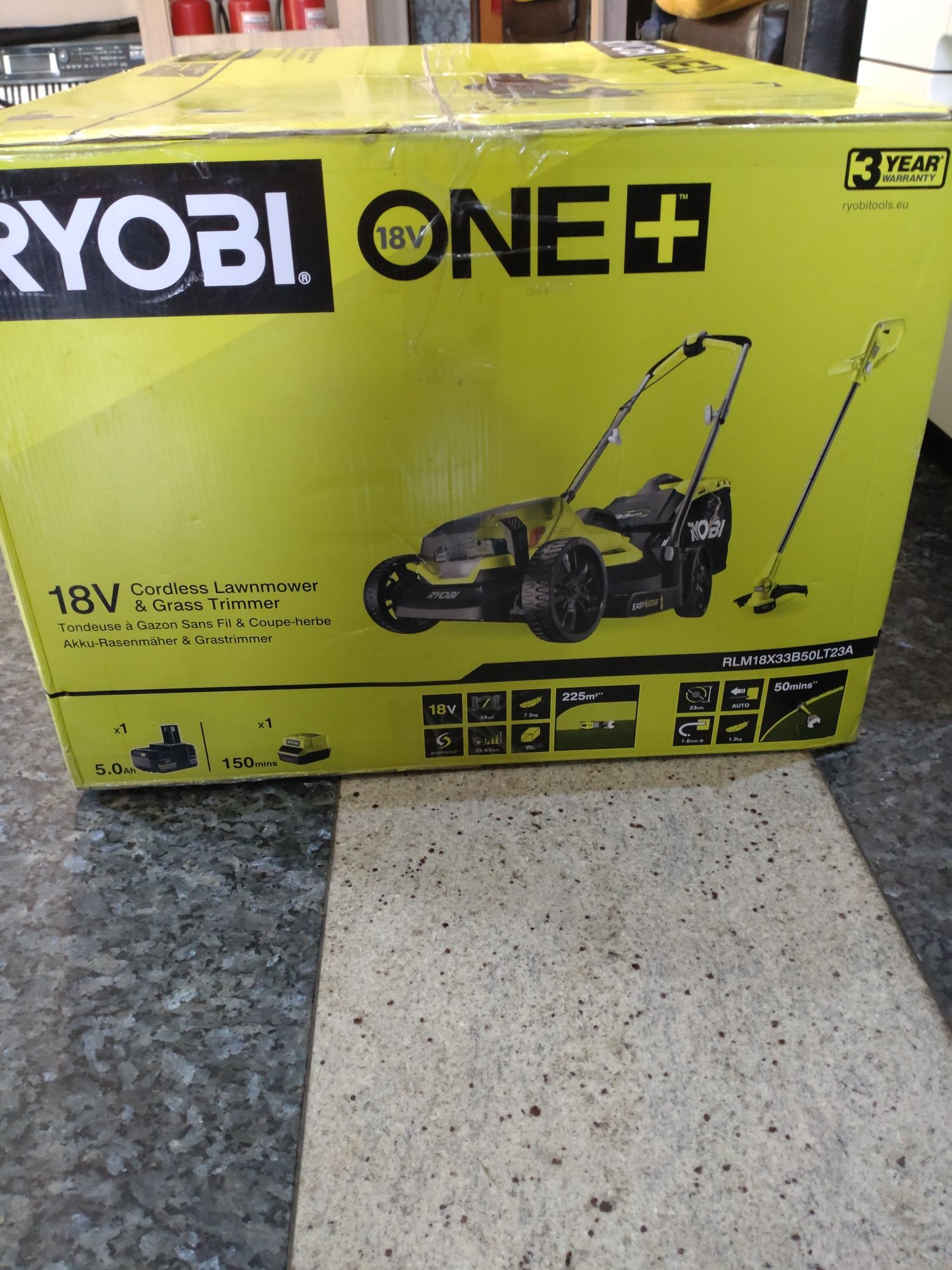 Mașina de tuns iarba Ryobi+set trimmer cu fir nou sigilat