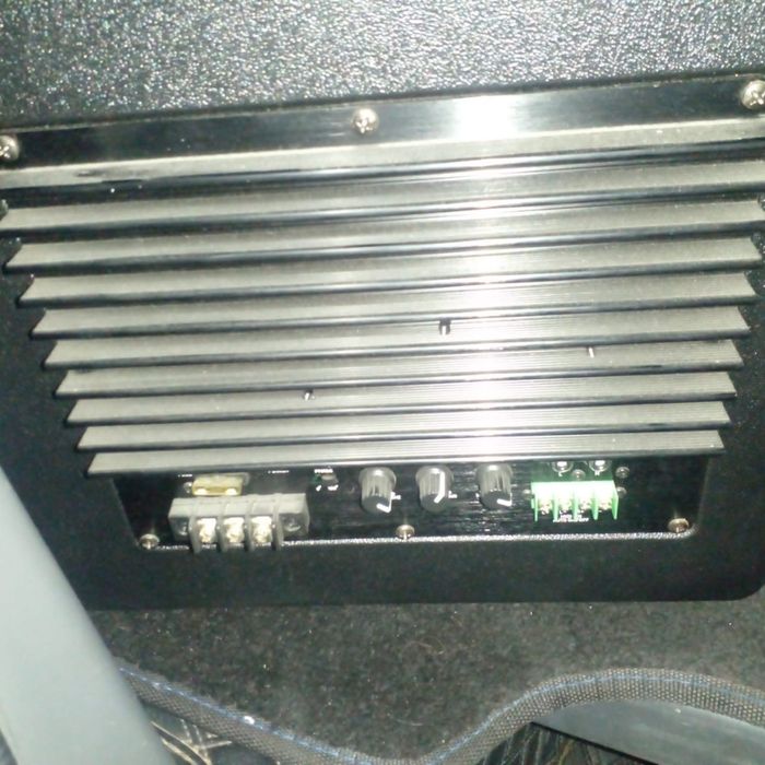 Саббуфер BOS MiNI