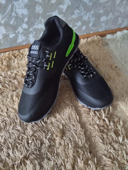 крассовки новые осень -весна