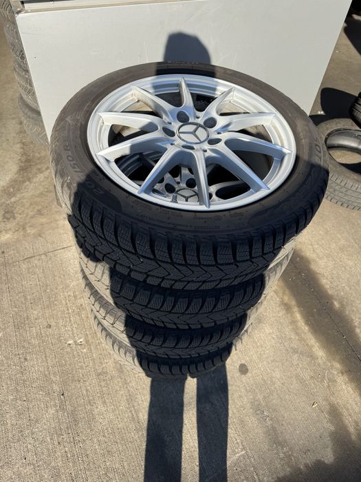 Set 4 roți iarnă OEM Mercedes (5x112 6,5Jx17 ET49; Pirelli 205/50 R17)