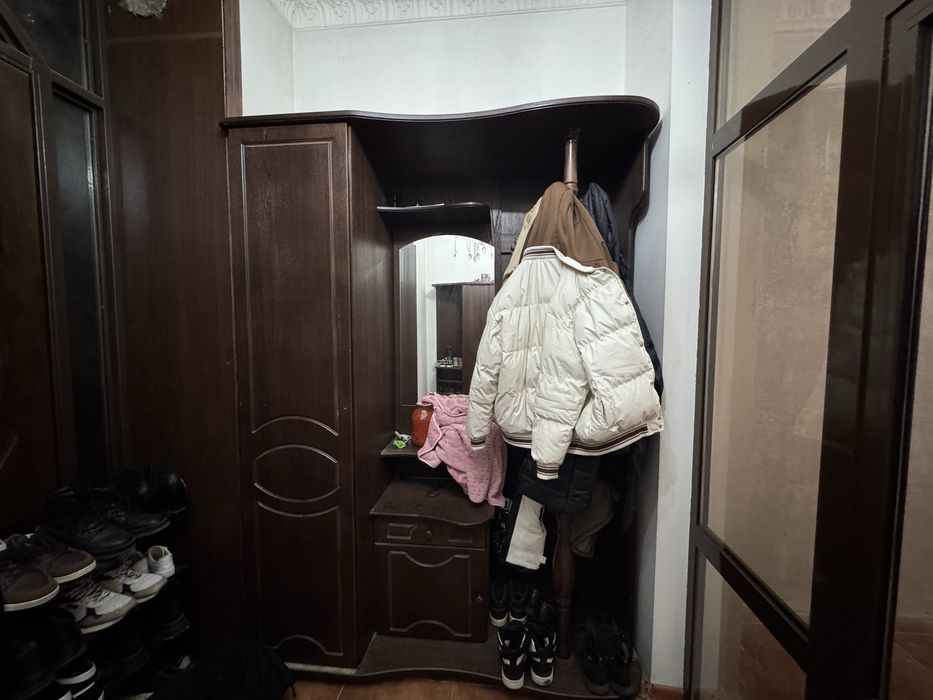 Шкаф для прихожей