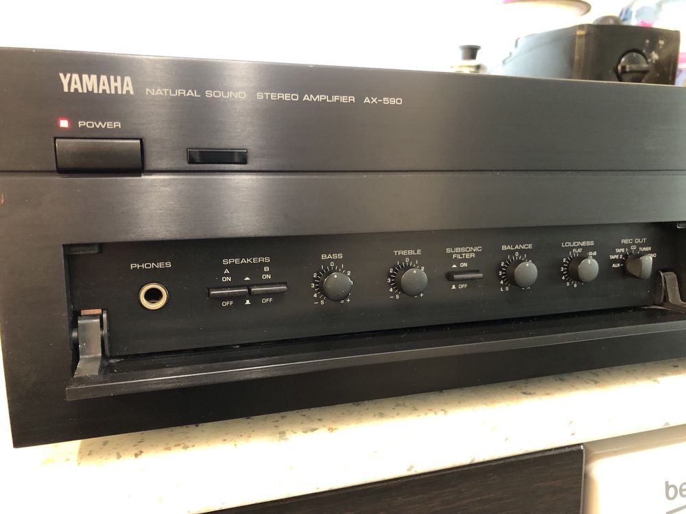 Yamaha AX-590 Стерео