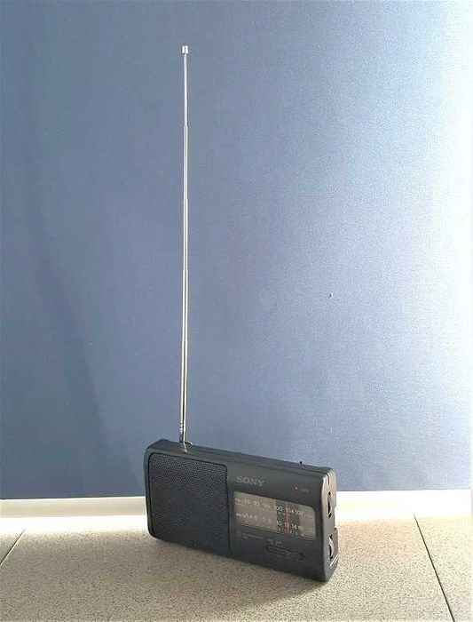 Radio Sony ICF-380 – AM/FM – Original, ca nou (japan)