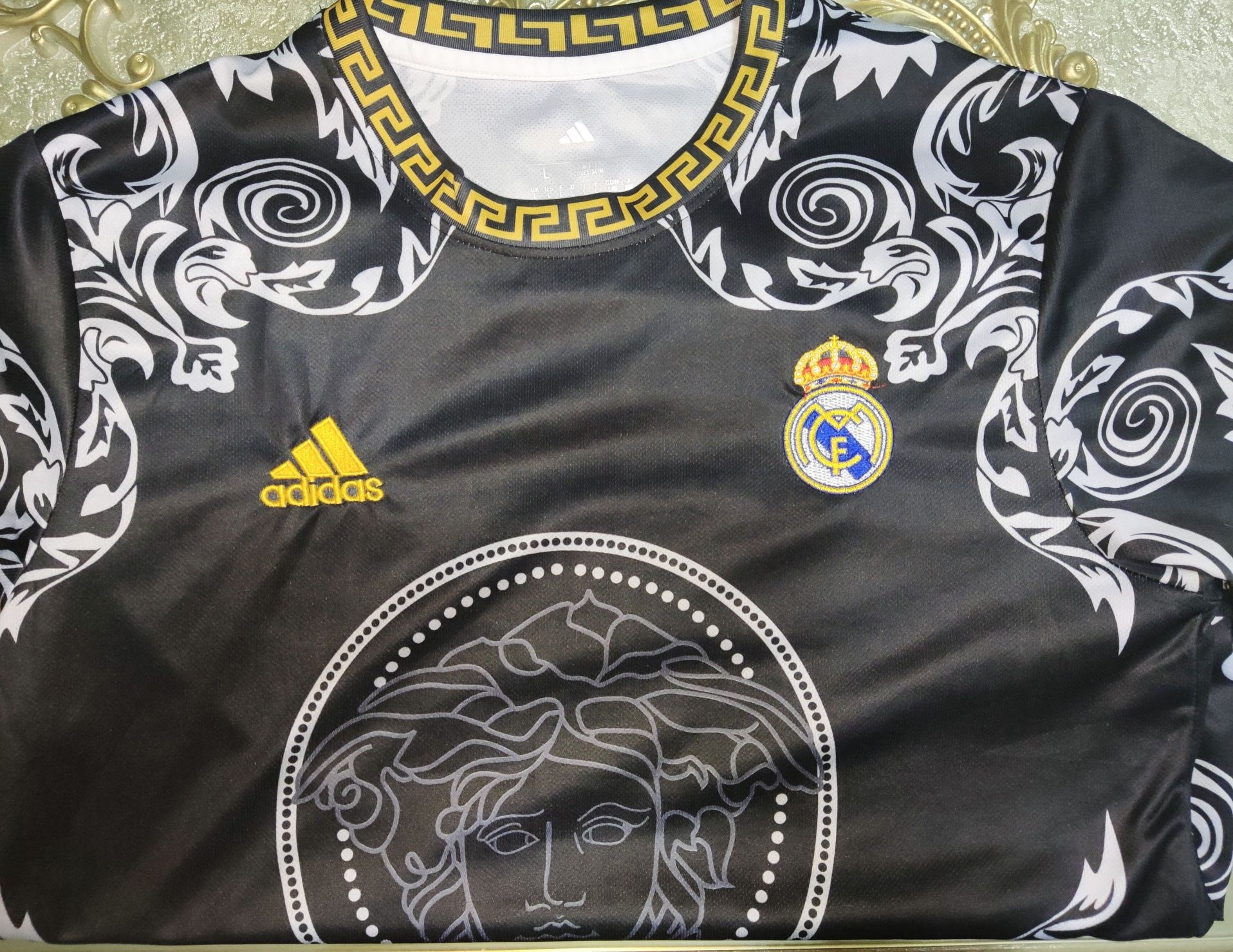 Realmadrid Forma sotiladi