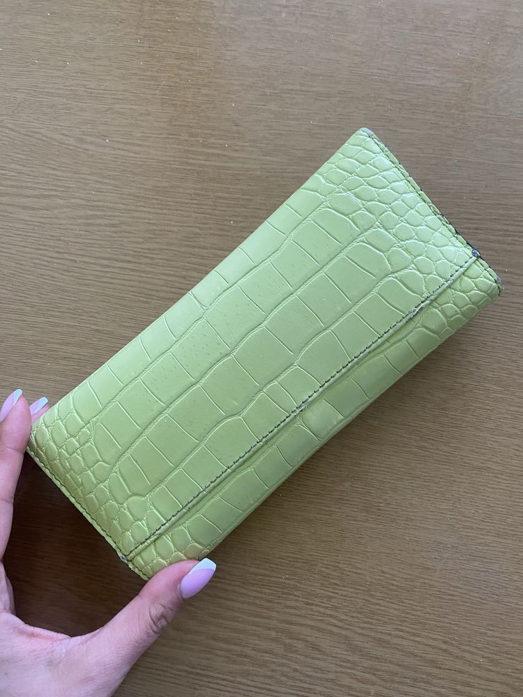 оригинален портфейл на Guess купуван от Global Brands Store