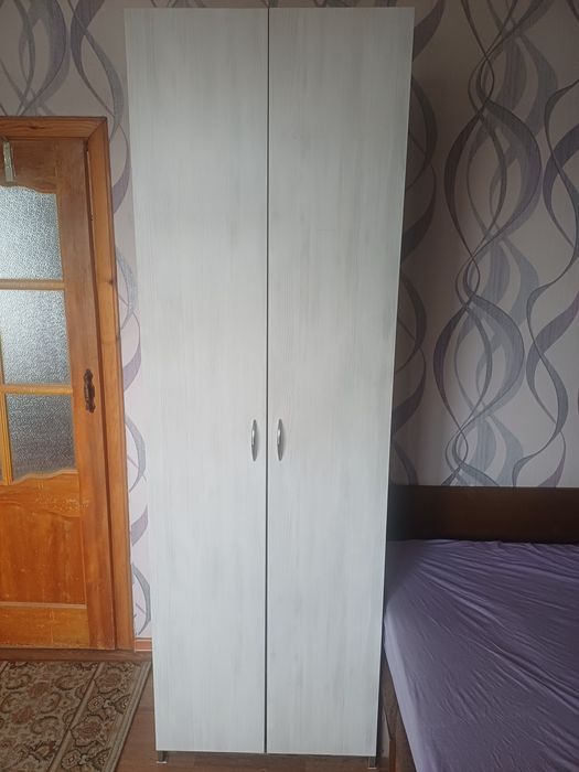 Продам шкаф под одежду