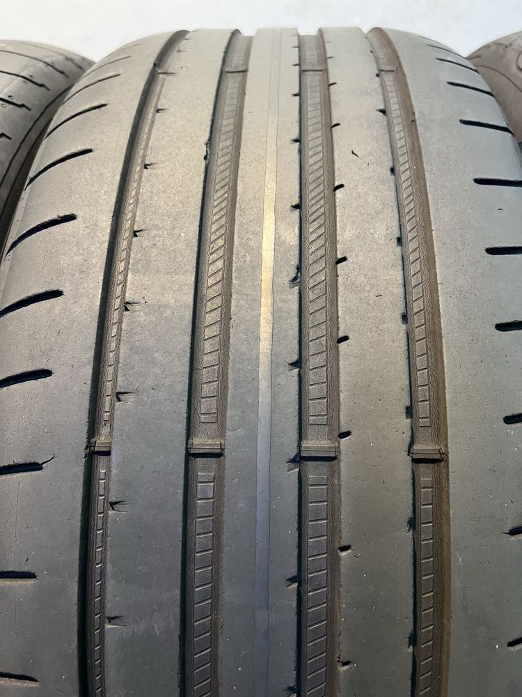 Гуми 225/50/17 GOOD YEAR Eagle F1
