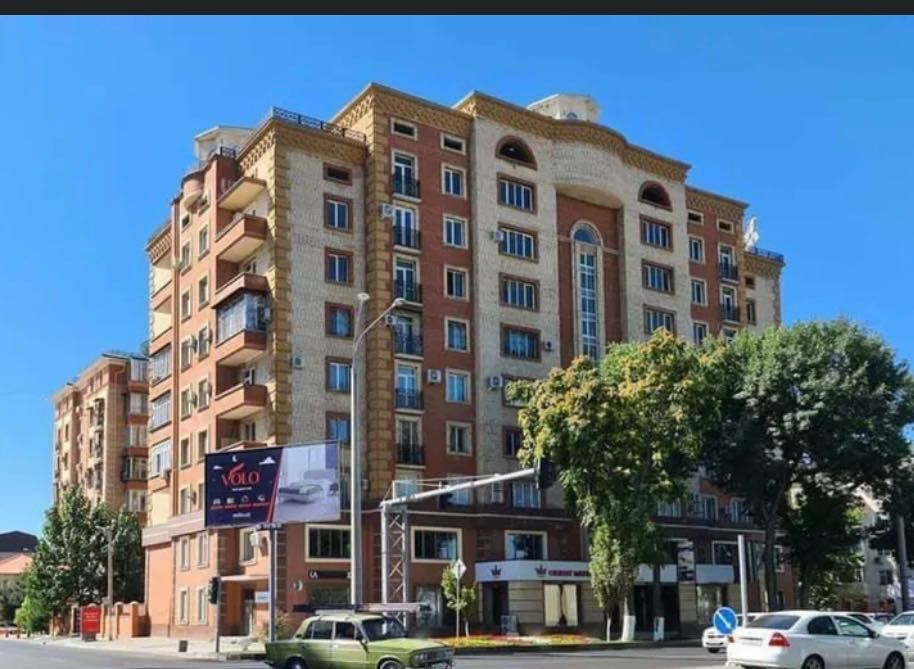 Глинка к первая натарялная Ареда 4 комнтная новостройка Нукуская