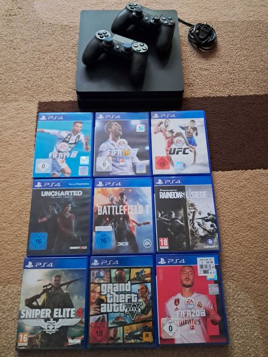 Vând PlayStation 4 , 1 Terra + 2 console + 9 jocuri