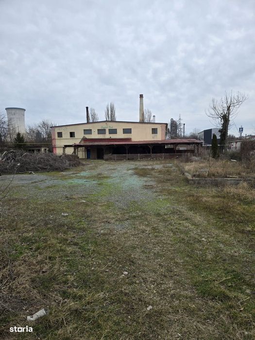 Vand/inchiriez CLUB/Spaţiu comercial 1500 mp, teren 5213 mp, utilităţi