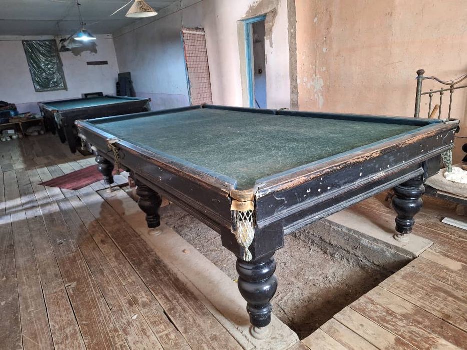 Билйартни стол мрамирни