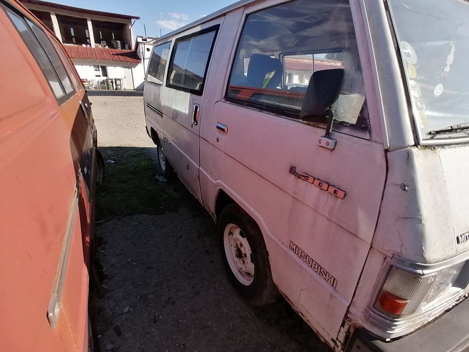 Microbuz Mitsubishi L300 camper