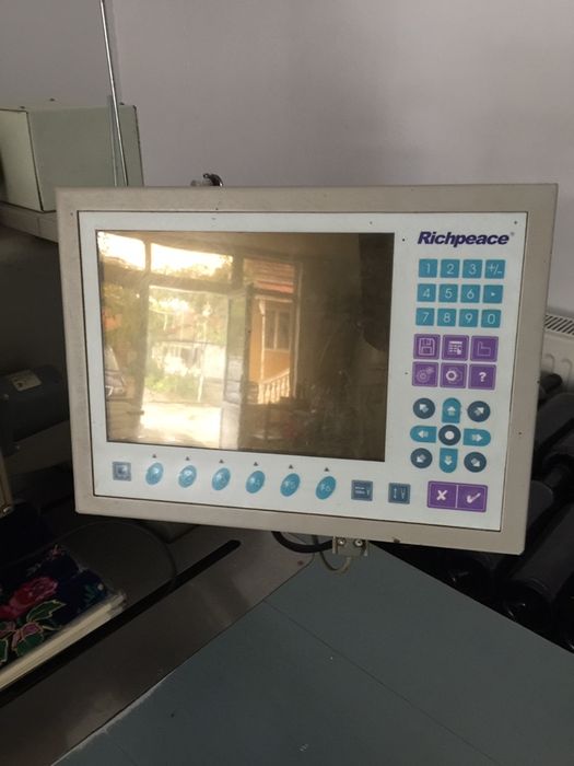 Masina de brodat industriala