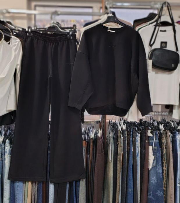 Топ Дамски екипи на супер цена