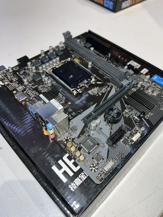 Материнская плата GIGABYTE H610M K DDR4