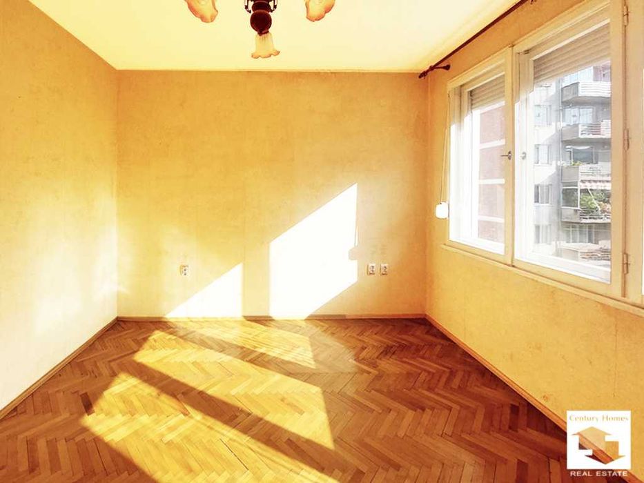 Продава се Четиристаен апартамент в Велико Търново, Център - 104 кв.м за 1616 €/кв.м - Снимка #6