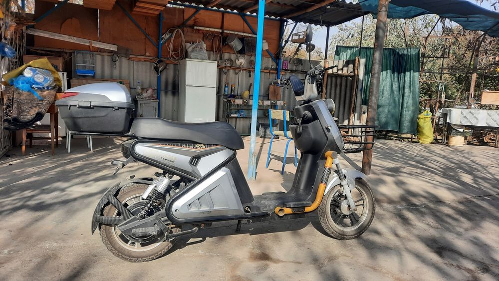 Skuter sotiladi, a'lo holatda