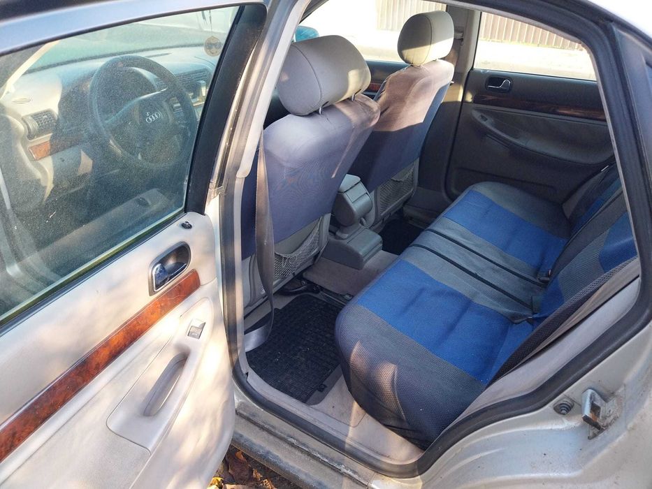 Audi A4, fabricație 1998,Benzina1.8, 215.000 km