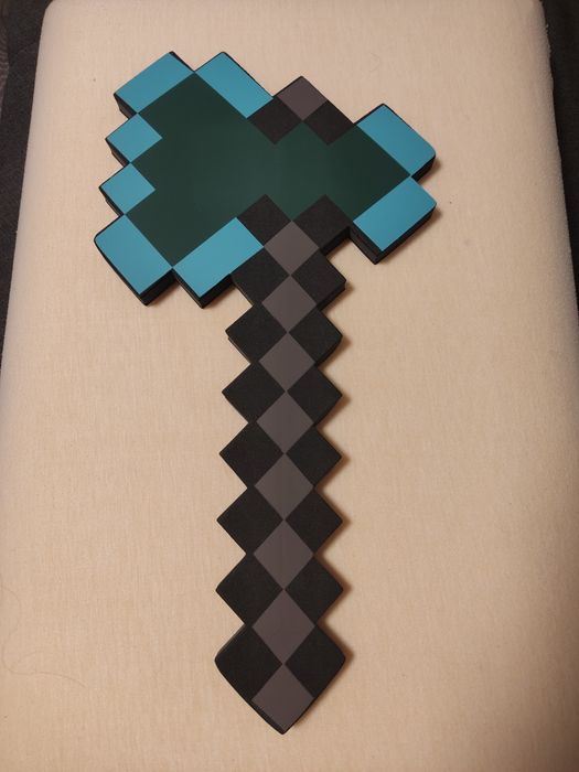 Майнкрафт брадва Minecraft 35лв.играчка Маинкрафт