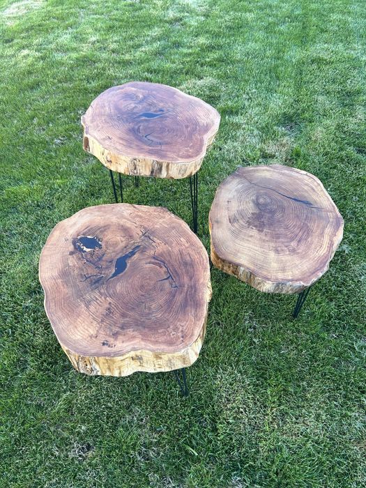 Уникална дизайнерска холна маса от дърво и метал.