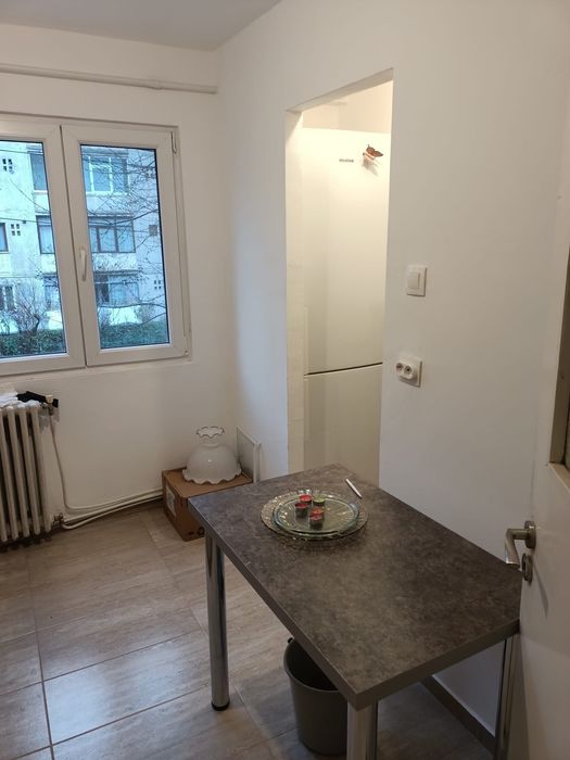 Vând apartament cu 2 camere