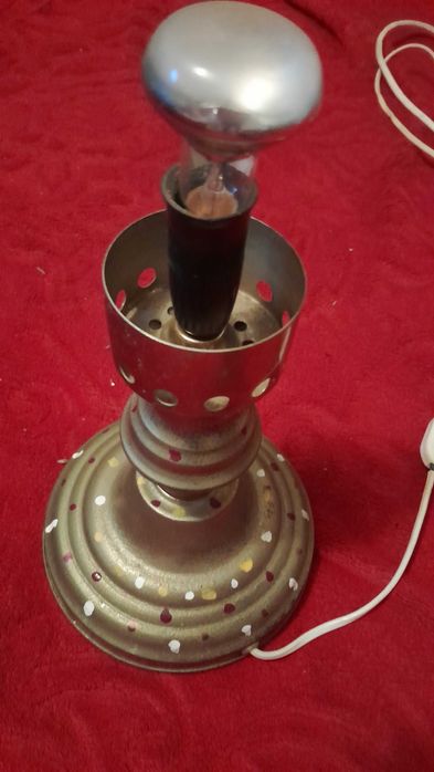 vand lampa / veioza de birou vintage din perioada comunista