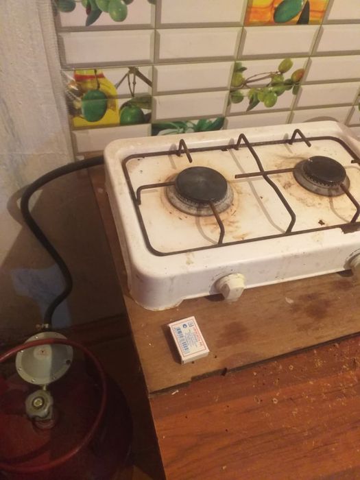 Продаю двухкомфортную газовую плиту с балоном