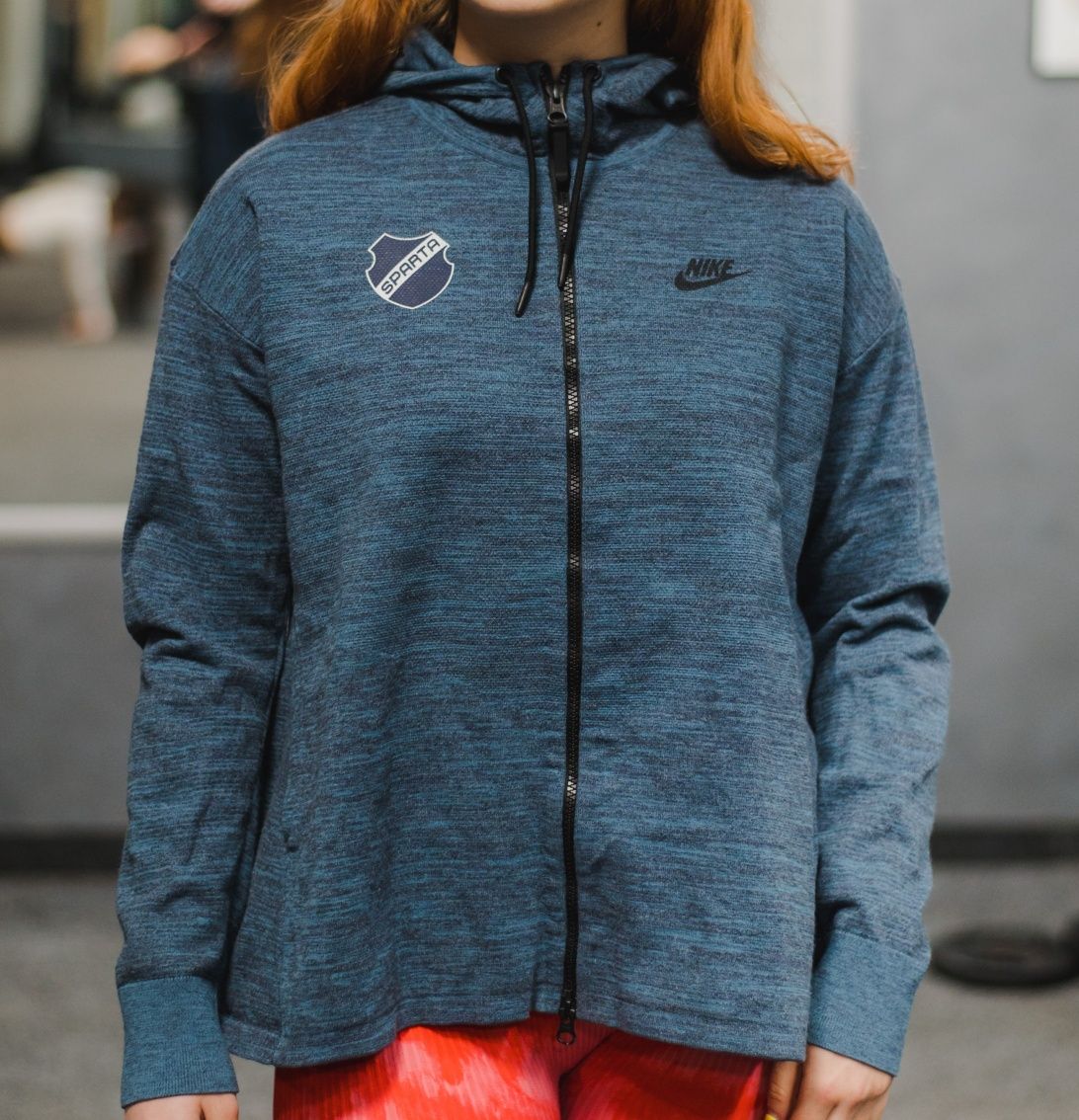 Nike tech fleece дамски M размер