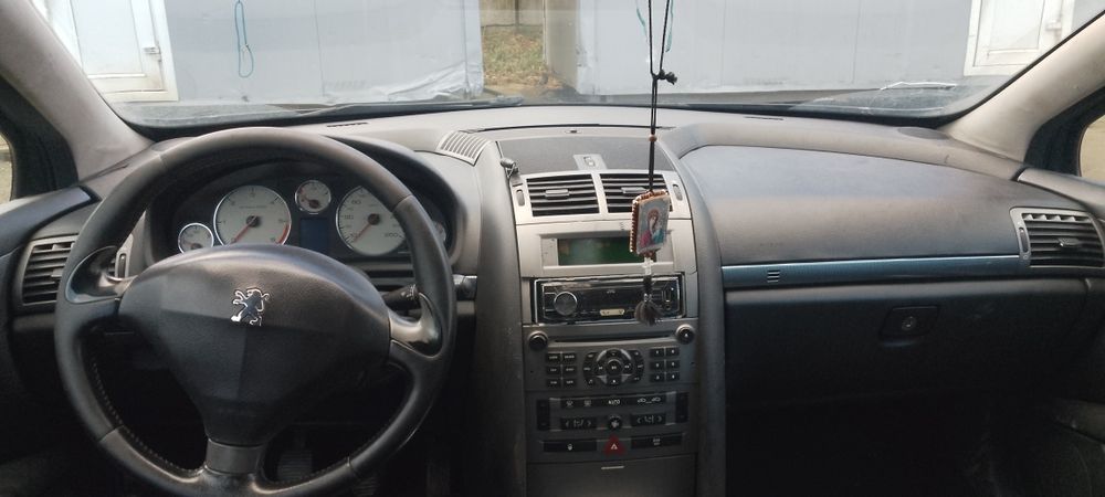 Vând Peugeot 407 break