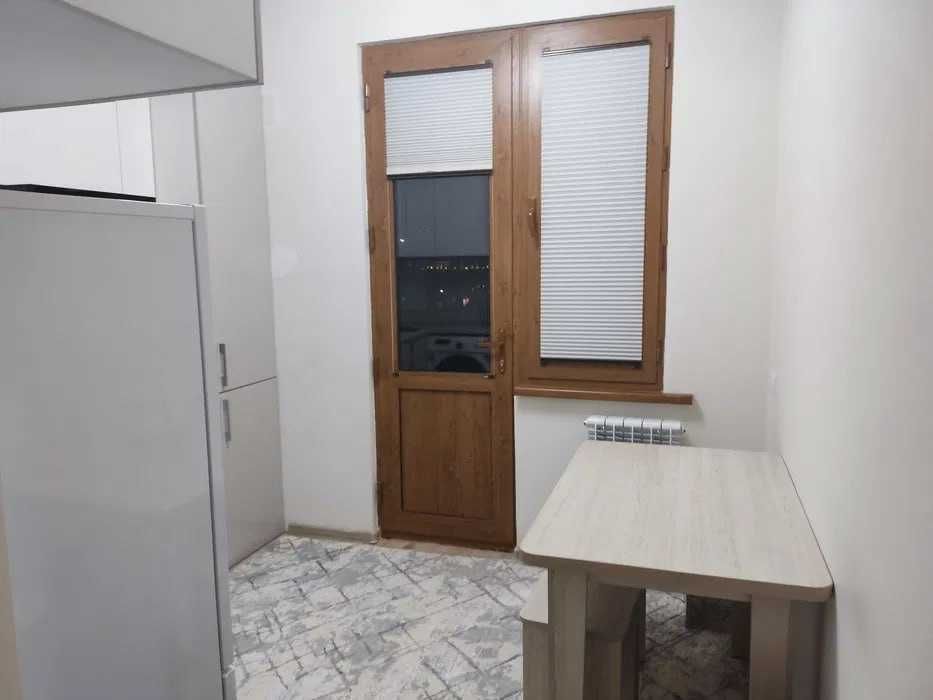 Сдается в аренду квартира на Сергелийском районе ! 098*