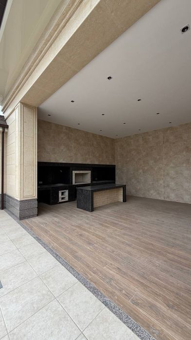 Продается ЕвроДом 4 комнаты, ор-р: Центр Луначарского, 400 м²