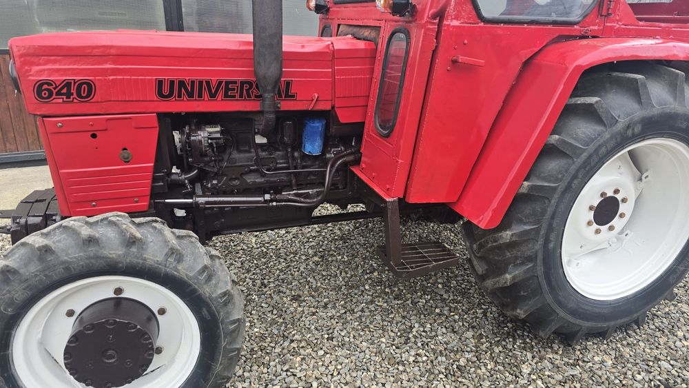 Tractor 4x4 Universal 640 DTC utb fiat